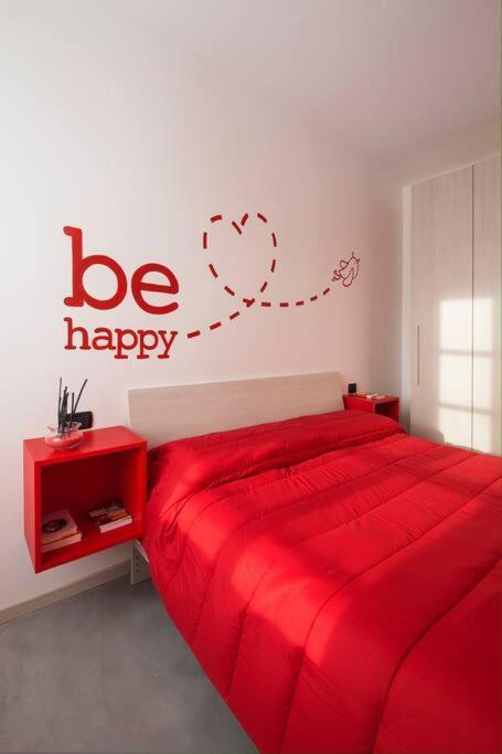 Be Happy - The House Of Travelers Apartamento